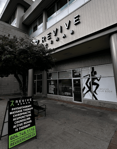 Revive Rehab Abbotsford Exterior Storefront & Parking